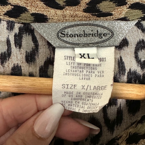 Stonebridge Blouse Women’s Xtra Large Leopard Print Button-Up Long Sleeve - Picture 2 of 7